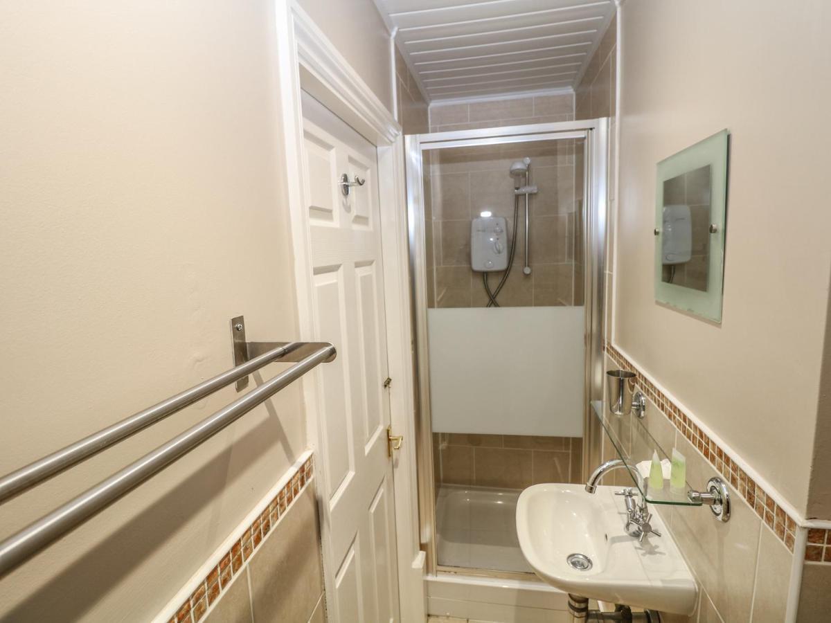 Talbot House Villa Castleton  Bagian luar foto